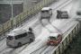 【ナイスアイデア】国交省、雪で立ち往生の車に罰金を科す方向で検討