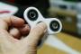 米国で流行中の「ハンドスピナー」がついに日本でもブレークの兆し！「面白くはないけどなぜか触っちゃう…やばい」（動画あり）
