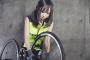 可愛い女の子と胸元が開いたセクシーなサイクルジャージを楽しめるサイクルバーが爆誕ｗｗｗｗｗ