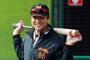 高橋由伸監督、上原浩治投手について 「同級生だけどまだまだ出来ると思うし 	