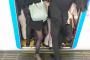 【警告】満員電車で中に詰めないゴミ共に告ぐｗｗｗｗｗ