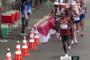 【GIF】男子マラソンでとんでもない非人道的行為・・・！