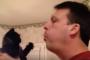 猫「うわっ…飼い主の息、臭すぎ！」
