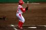 【画像】女子プロ野球選手、とんでもないフォームで打席に立つｗｗｗｗｗｗｗｗｗｗ