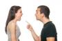 ある日両親が夫婦喧嘩になり、それまで仲良し一家だったのが激変して一気に離婚になり、父親が行方不明に・・・