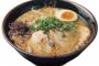 ラーメン屋の行列に割って入ったババア。店長はそのババアを店の中に通して…