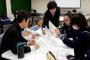 【朝日新聞】教師「もし桃太郎が鬼にも家族がいることを知ったら、どうしたいと思うだろう」