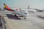 アシアナ航空機が滑走路移動中に主翼がトルコ航空の尾翼に接触→火災発生…イスタンブール空港！
