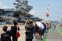  米海軍横須賀基地「フレンドシップデー」で空母ロナルド・レーガン公開の超サプライズ…猛暑にもかかわらず長蛇の列！