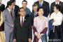 4ヶ月ぶりに安倍首相と会った文大統領、笑顔で握手したが梗塞局面は進行中＝韓国の反応