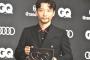 【画像】星野源、ひげ姿に“かっこいい”コメントが殺到ｗｗｗ