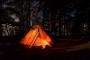 ソロキャンプしてた25歳女性、おじさんにテントをいきなり開けられた結果…
