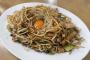 【画像】九州で覇権取ってる焼きそばチェーン店の焼きそばがガチのマジで美味そうｗｗｗ