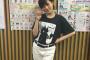 【画像】Tシャツinしてる岡田奈々ダサすぎﾜﾛﾀｗｗｗｗｗ