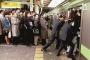 満員の通勤電車で頭にくる迷惑行為