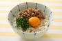 お前らって納豆に卵入れる派？入れない派？それとも黄身だけ入れる派？ [無断転載禁止]©2ch.net	