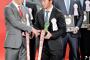 新井さん1億アップの1億6000万で契約更改ｗｗｗｗｗｗｗｗｗｗｗｗｗｗｗ	