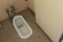 トイレの隣の個室「ガチャ」ワイ(頼むぞ…)