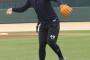 ヤクルトＤ１・村上、体調不良で合同自主トレ欠席