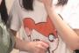【悲報】道重さゆみさん(32)、「ハム太郎」のTシャツを着てしまう。