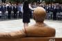 日本でも面白大統領として好事家に人気があった韓国・廬武鉉（ノムヒョン）大統領、逝去10周年を迎え母校で銅像として復活（画像）