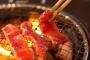 マッマ「今日は炭火で焼肉よ！」ワイ「やったぜ！」