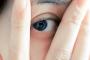 【ガチ閲覧注意】患者「目が痛いんです…」医者「どれどれ」→目から２３枚のコンタクトレンズ発掘