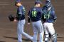 高津監督　奥川　「ファームです。」