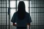【閲覧注意】女性受刑者がパンツを脱ぐ動画が流出❤