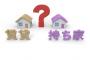 住んでいるアパートの入り口に駐車しているDQNのﾋﾞｸｽｸ。むかついたのでホームセンターで買った太いチェーンロックで電柱に縛り付けてやった！！