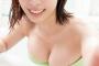 【画像】話題のIカップ女子大生、エッチすぎるwwwwwww小笠原菜乃、初水着グラビアで爆乳を大開放！！！