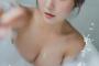 【画像】18歳巨乳アイドル、水着グラビアでバズりまくりボディを大開放wwwwww本多もか、「週刊プレイボーイ」でかわいさと色気が爆発！！！